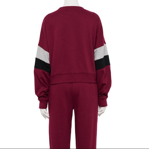 ❣️Strange Things Pullover Crew Fleece❣️ - Picture 2 of 4